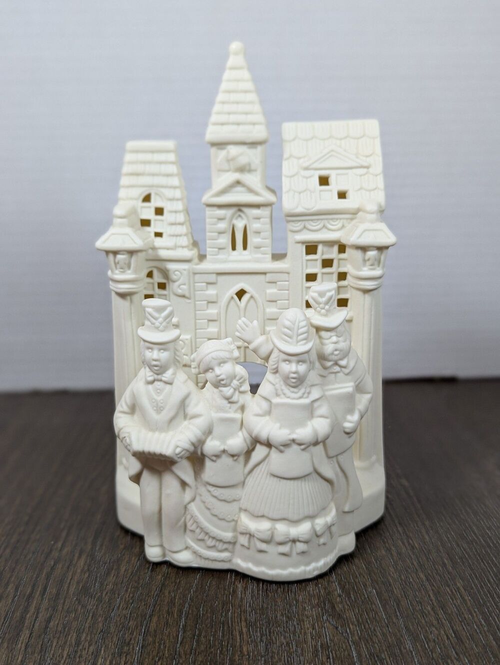 Partylite Victorian Village Christmas Carolers Tealight Candle Holder Porcelain